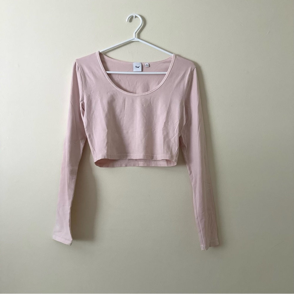 Aritzia Pink Long Sleeve Crop Top